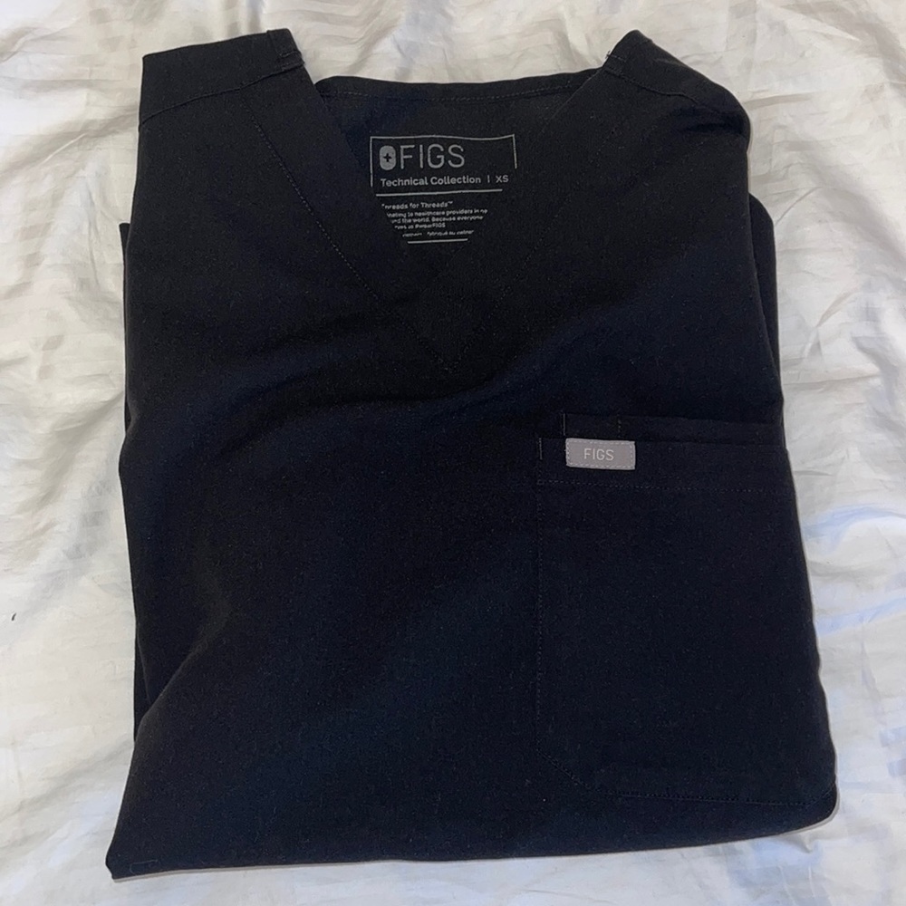 FIGS Black Leon two-pocket scrub top